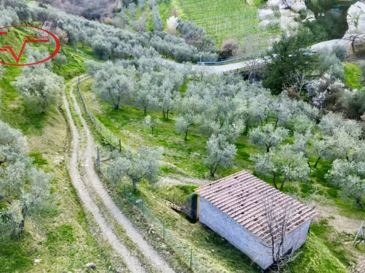Magazzino in Strada Vicinale di Faeto, Loro Ciuffenna, {3} - Foto 1
