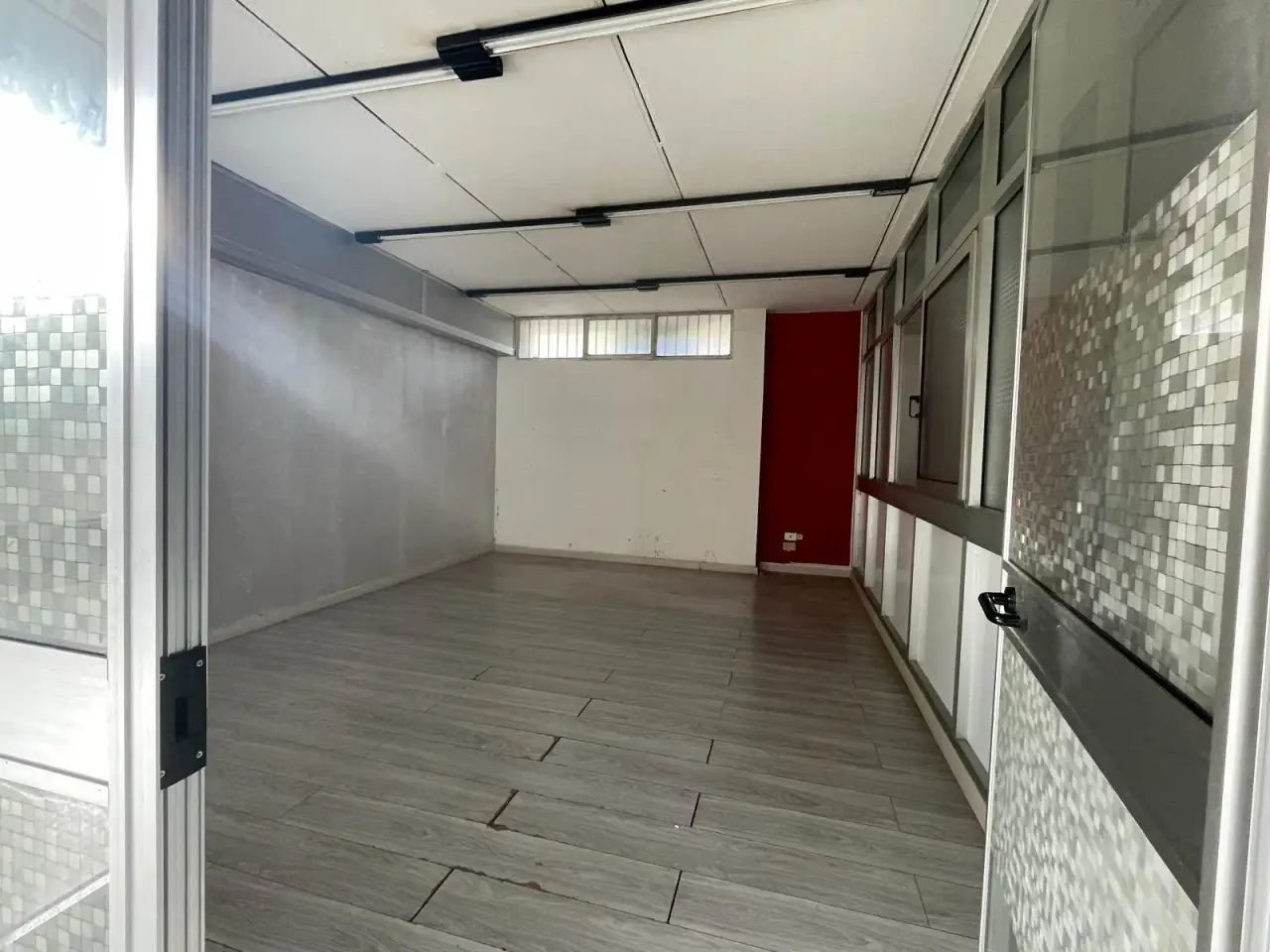 Magazzino in Via Cuoco, Cagliari, {3} - Foto 2