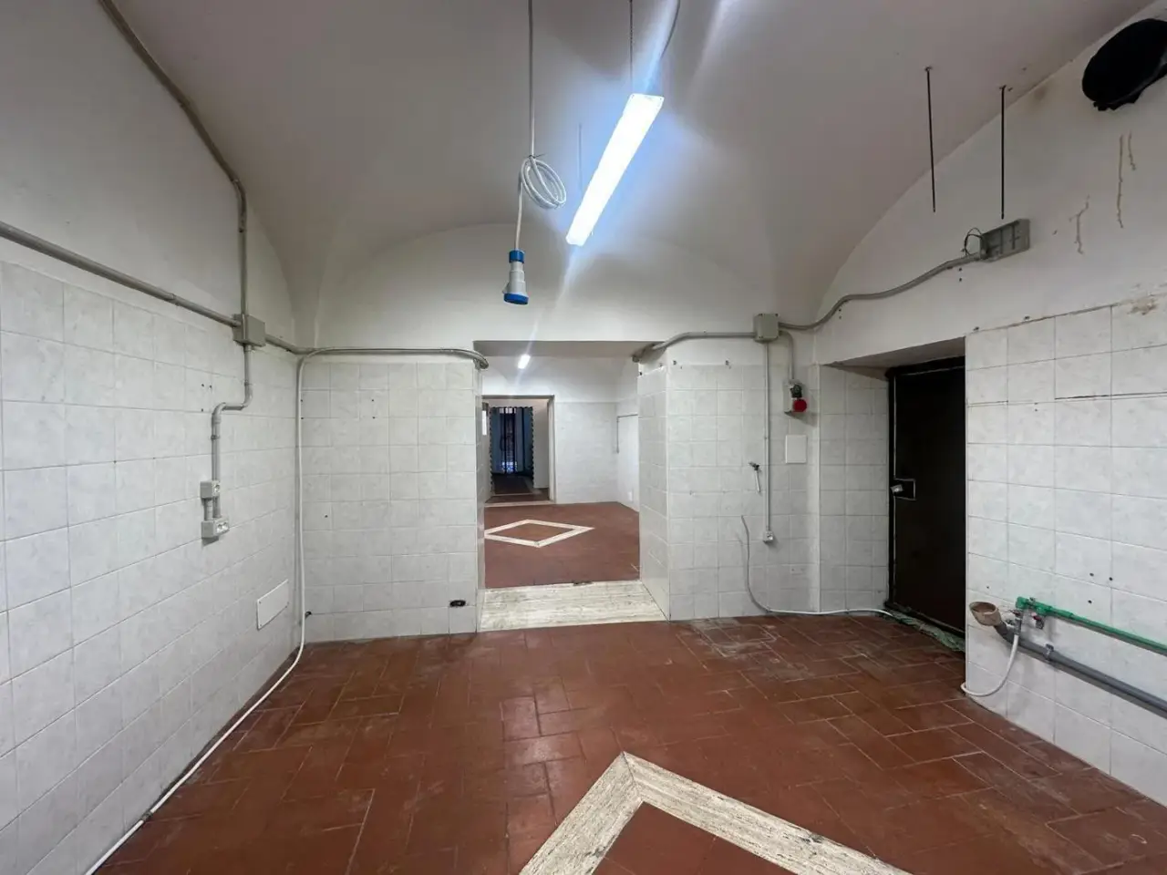 Negozio in Via Maurizio Quadrio 21, Foligno, {3} - Foto 2