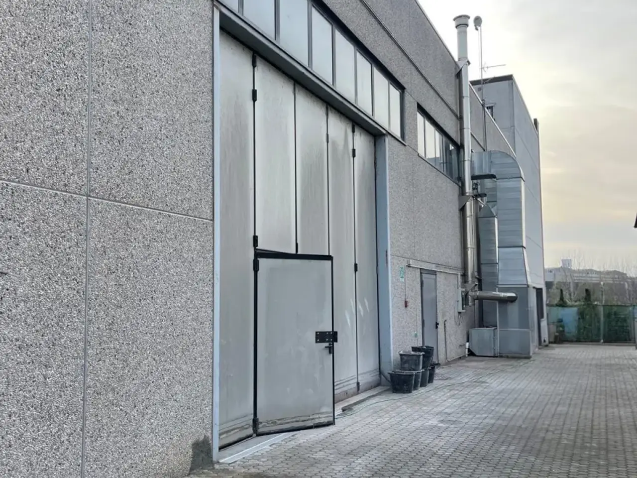 Capannone in Via dei Lavoratori 12, Buccinasco, {3} - Foto 1