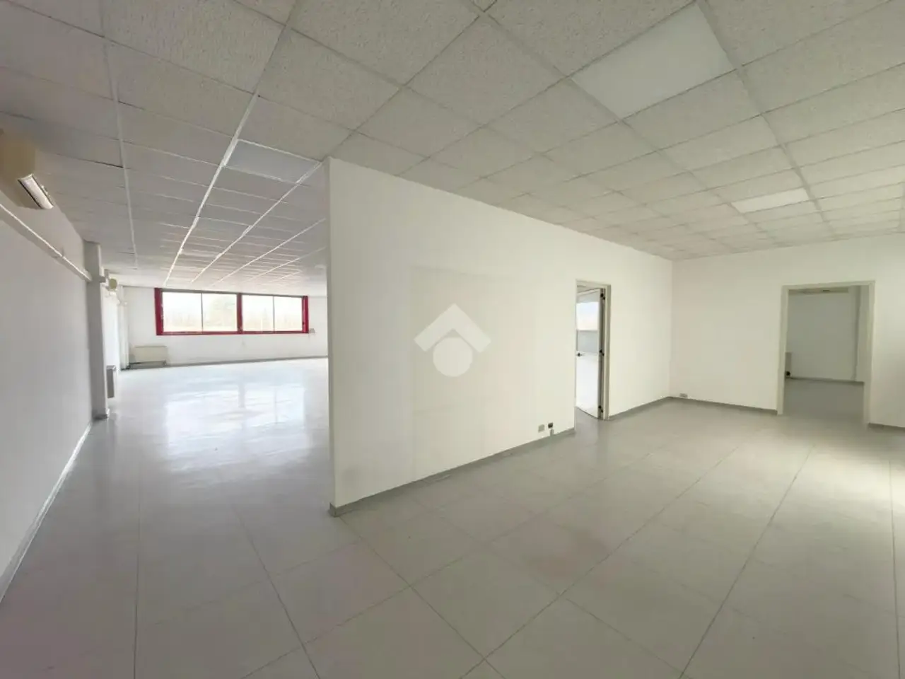 Ufficio in Corso Vercelli 332, Ivrea, {3} - Foto 2