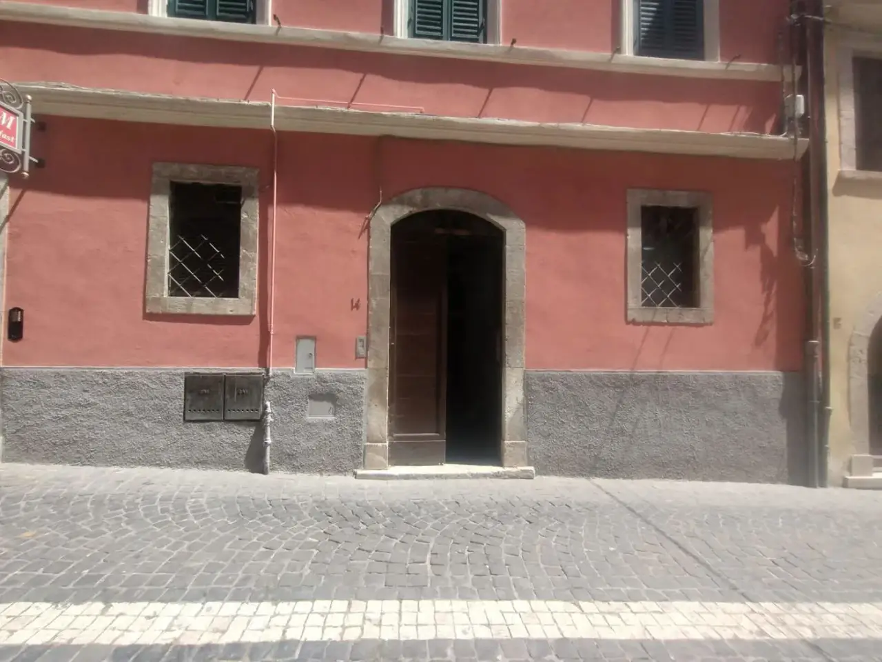 Negozio in Piazza Duca degli Abruzzi, Tagliacozzo, {3} - Foto 1