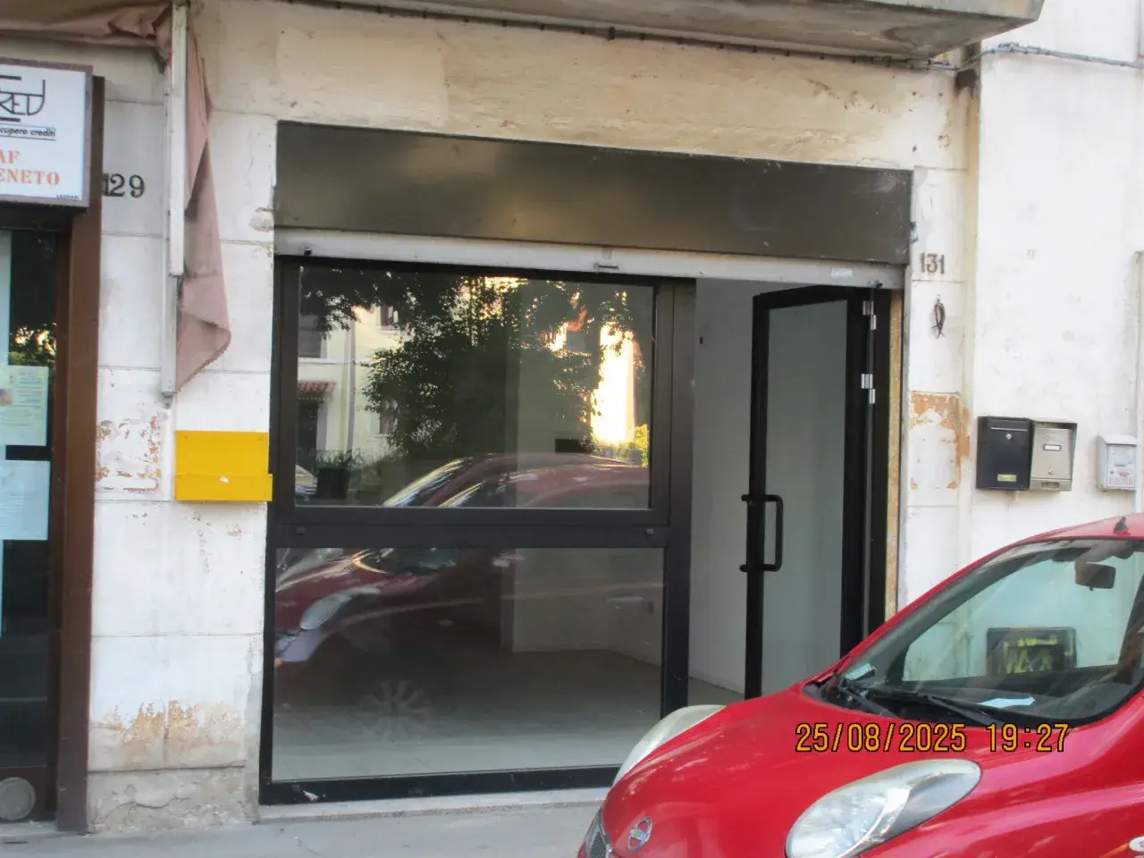 Negozio in Via Giovanni Durando, 131, Vicenza, {3} - Foto 2