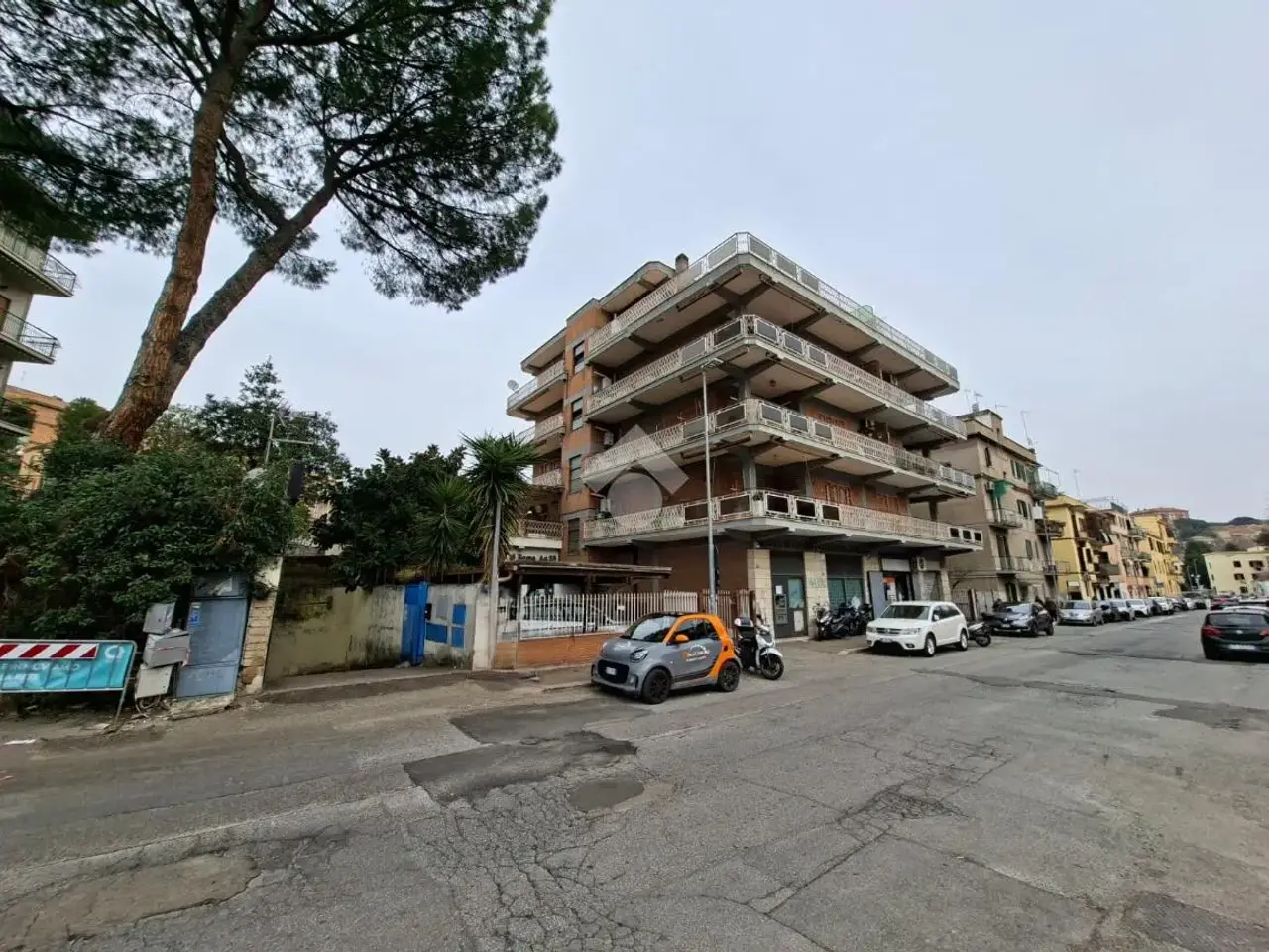 Negozio in Via del Monte delle Capre 18, Roma, {3} - Foto 2