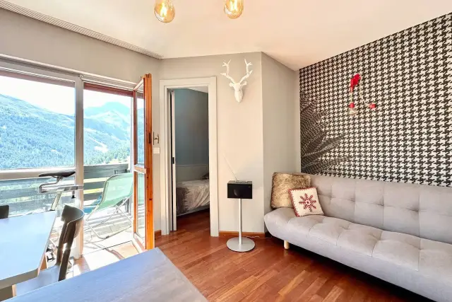 One-room flat in Via III Reggimento Alpini 7, Sestriere - Photo 1