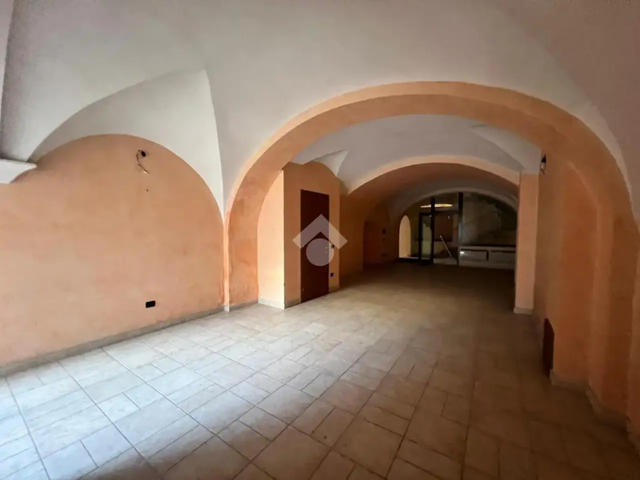 Negozio in Corso Garibaldi 83, Giulianova, {3} - Foto 1