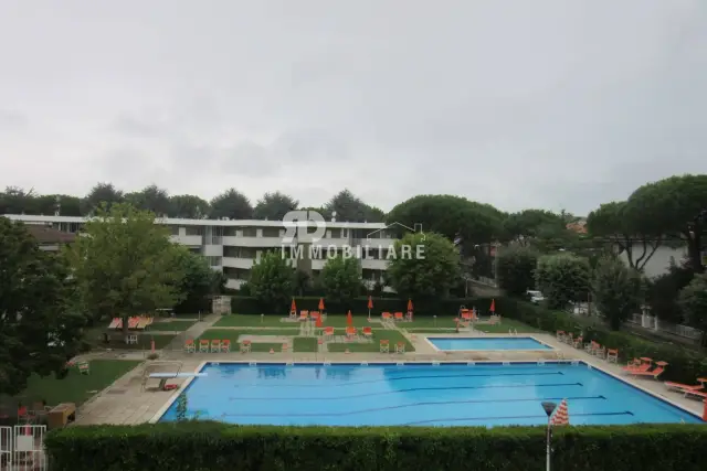 2-room flat in {3}, Viale Presanella - Photo 1