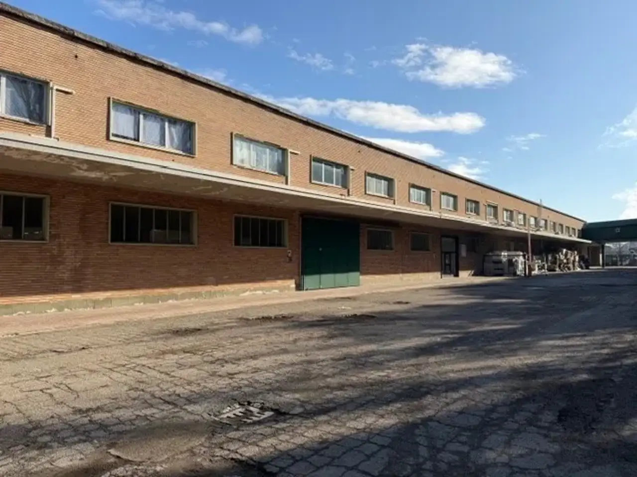 Capannone in Via San Donato, Granarolo Dell'Emilia, {3} - Foto 1