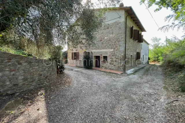 Country house or cottage in {3}, Strada Vicinale del Prataccione - Photo 1