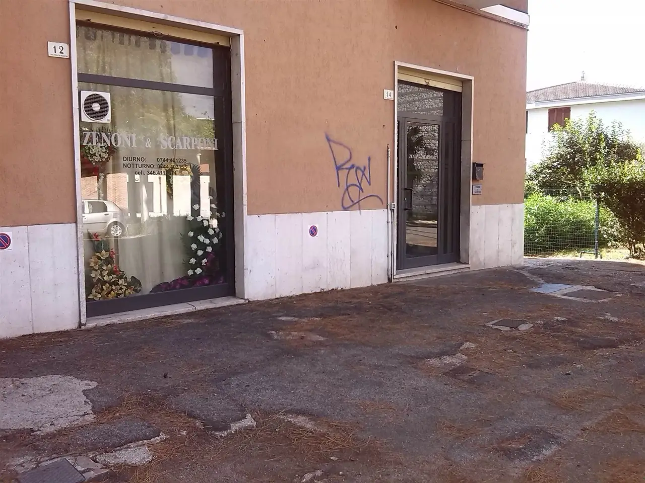 Negozio in Via Mozzoni, Terni, {3} - Foto 2