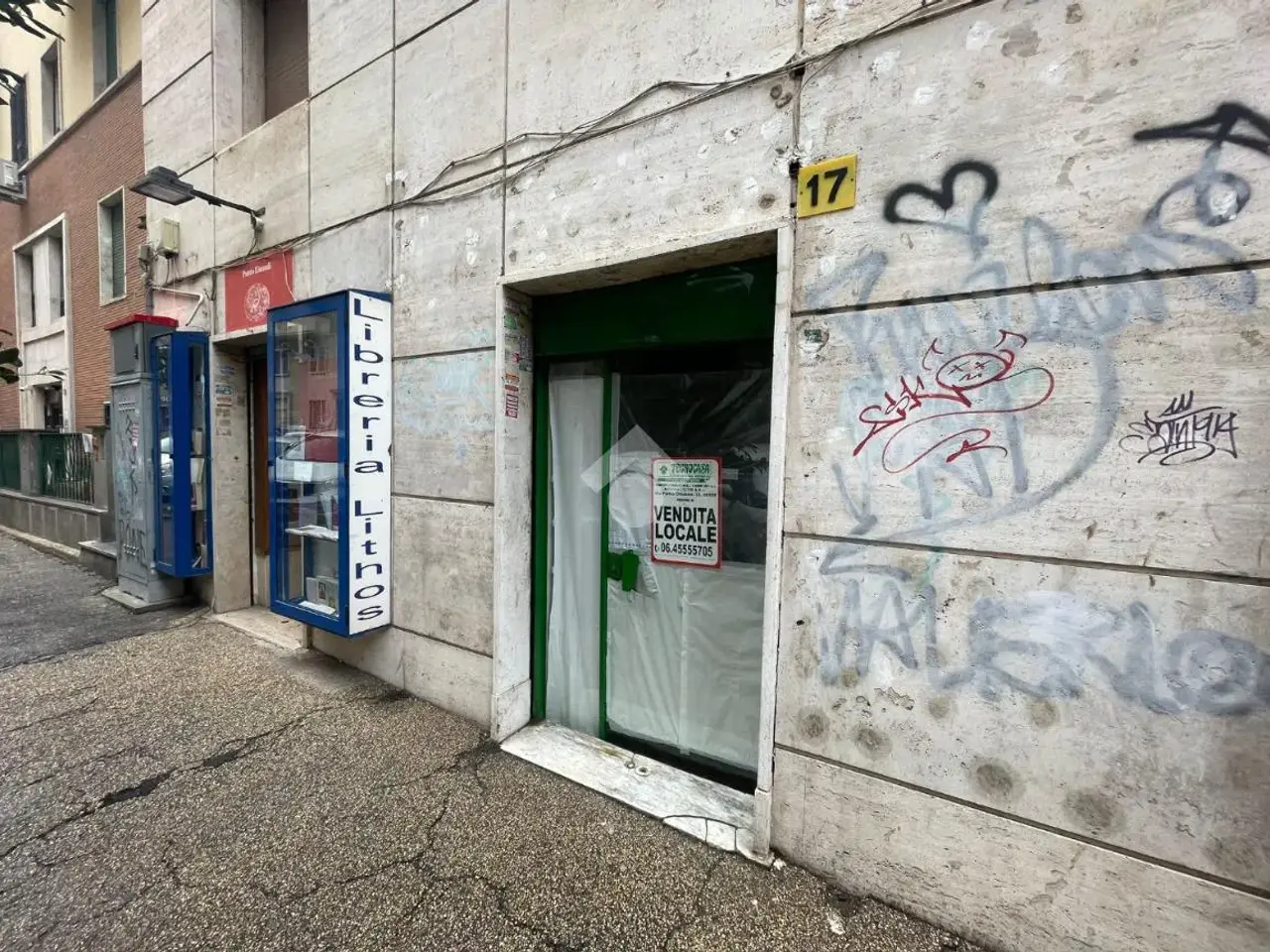 Negozio in Via Vigevano 17, Roma, {3} - Foto 2