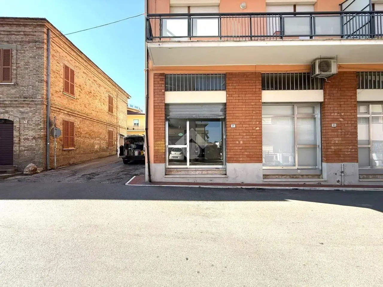 Negozio in Via Borgo Nuovo 57, Mosciano Sant'Angelo, {3} - Foto 2