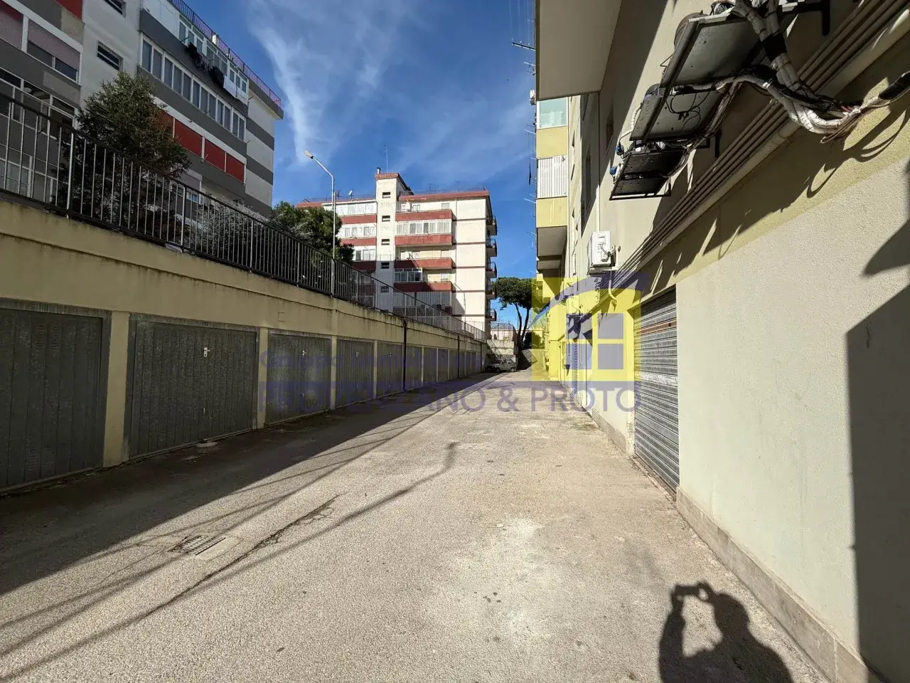 Negozio in Viale San Giovanni Bosco, Brindisi, {3} - Foto 2