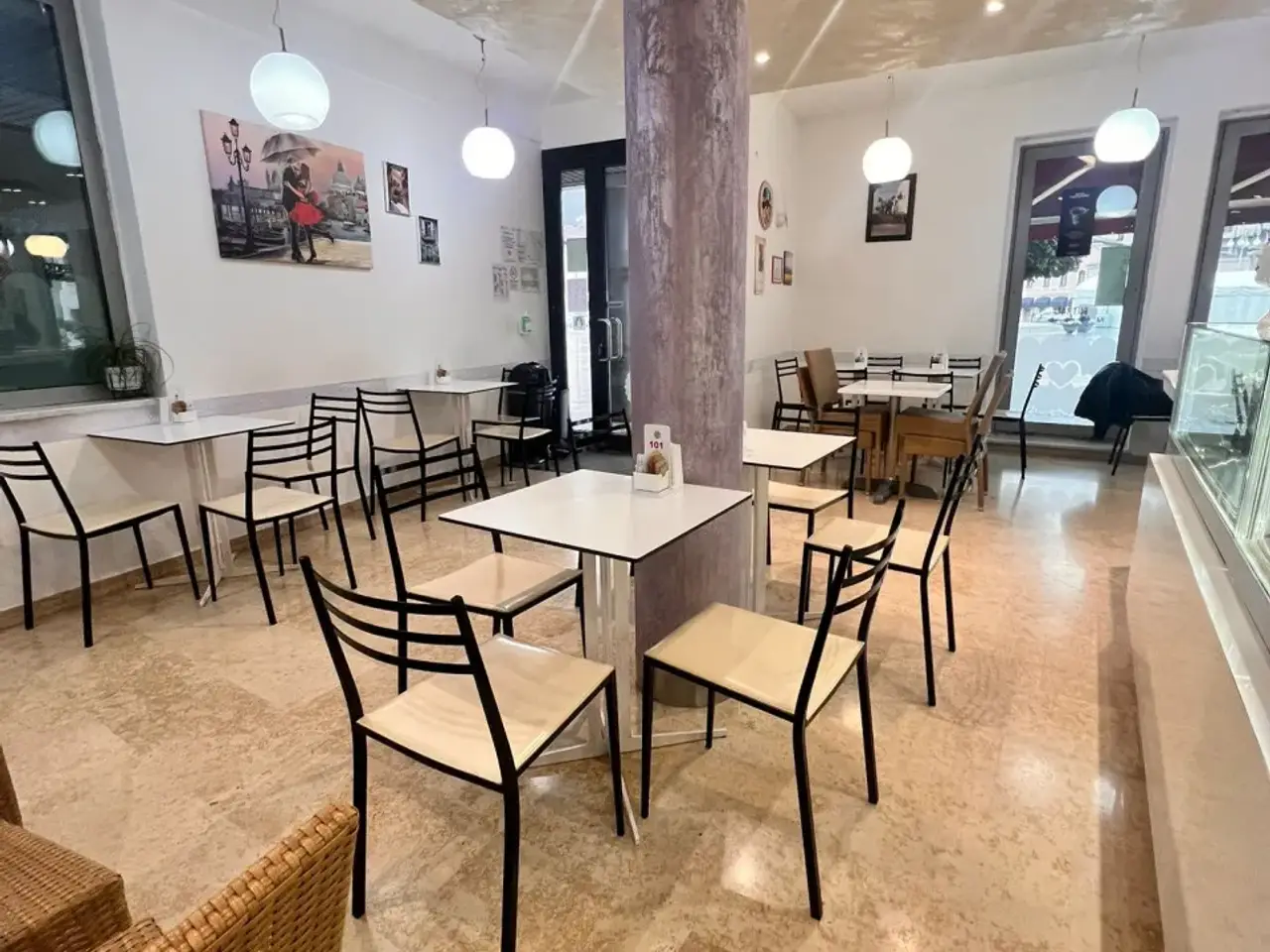 Bar in Piazza Italia, 33, Maniago, {3} - Foto 2
