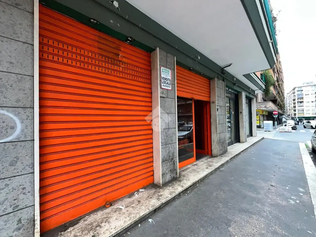 Negozio in Via Renato Simoni 44, Roma, {3} - Foto 1