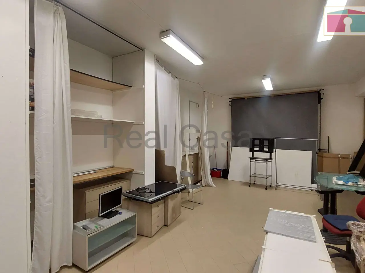Negozio in Via dei Traeri , Modena, {3} - Foto 1