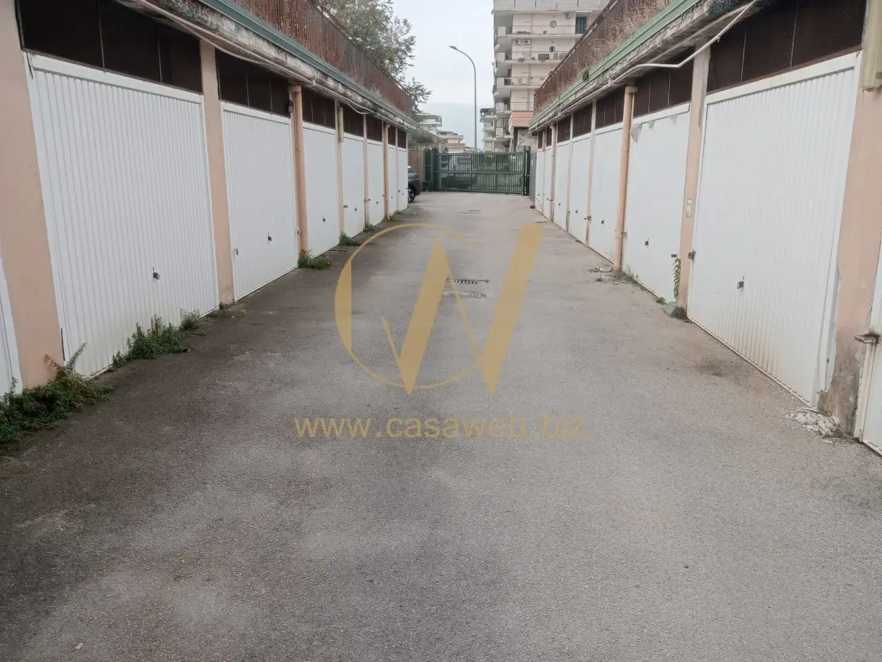 Garage in Via Roosevelt, Caserta, {3} - Foto 1