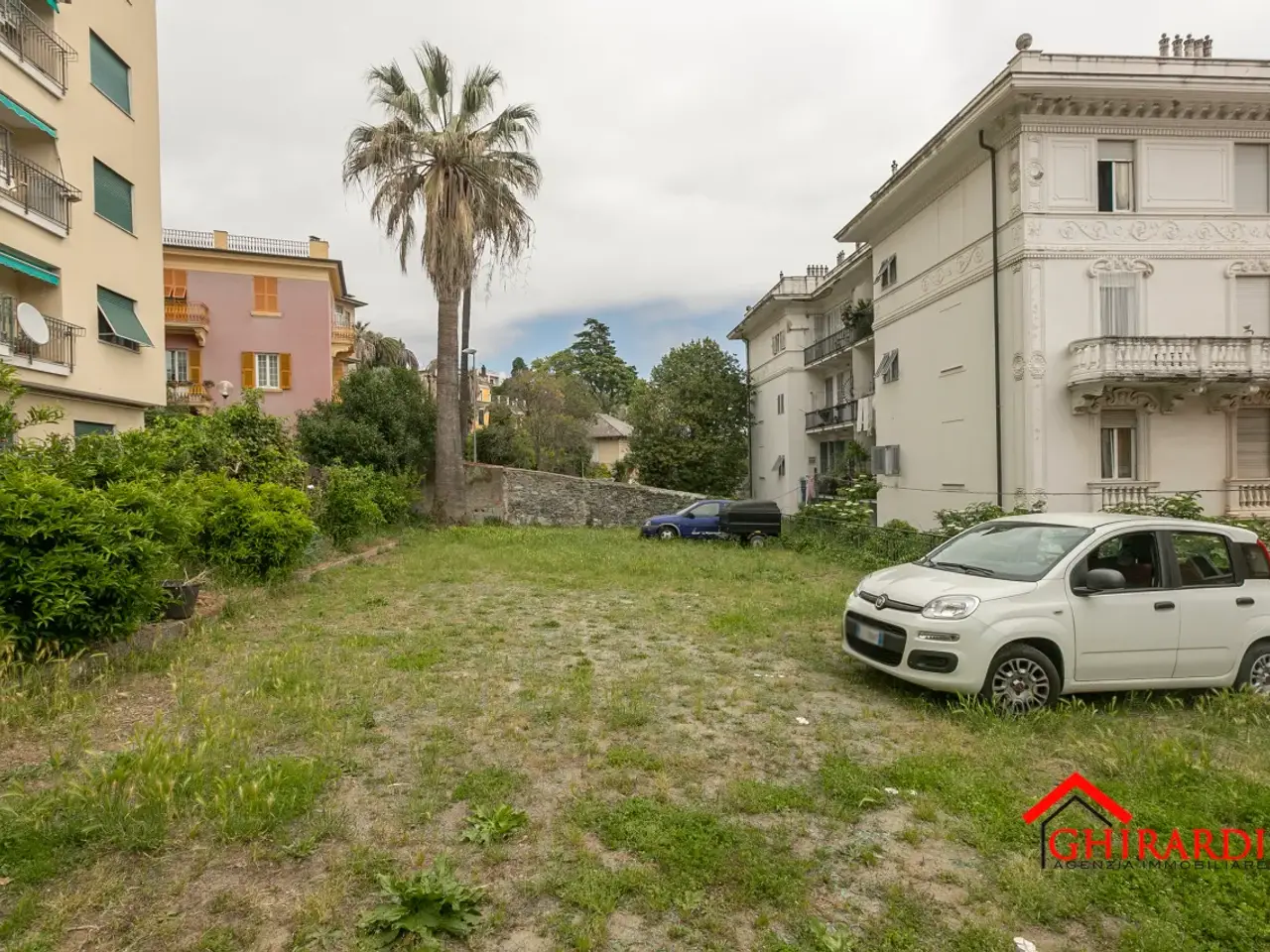 Parcheggio chiuso in Viale Villa Chiesa, Genova, {3} - Foto 1