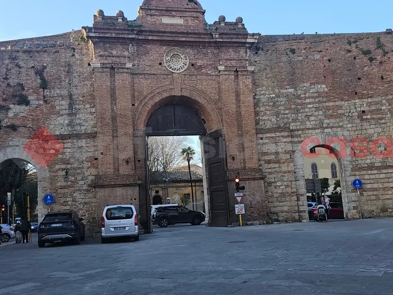 Negozio in Via Camollia 189, Siena, {3} - Foto 2