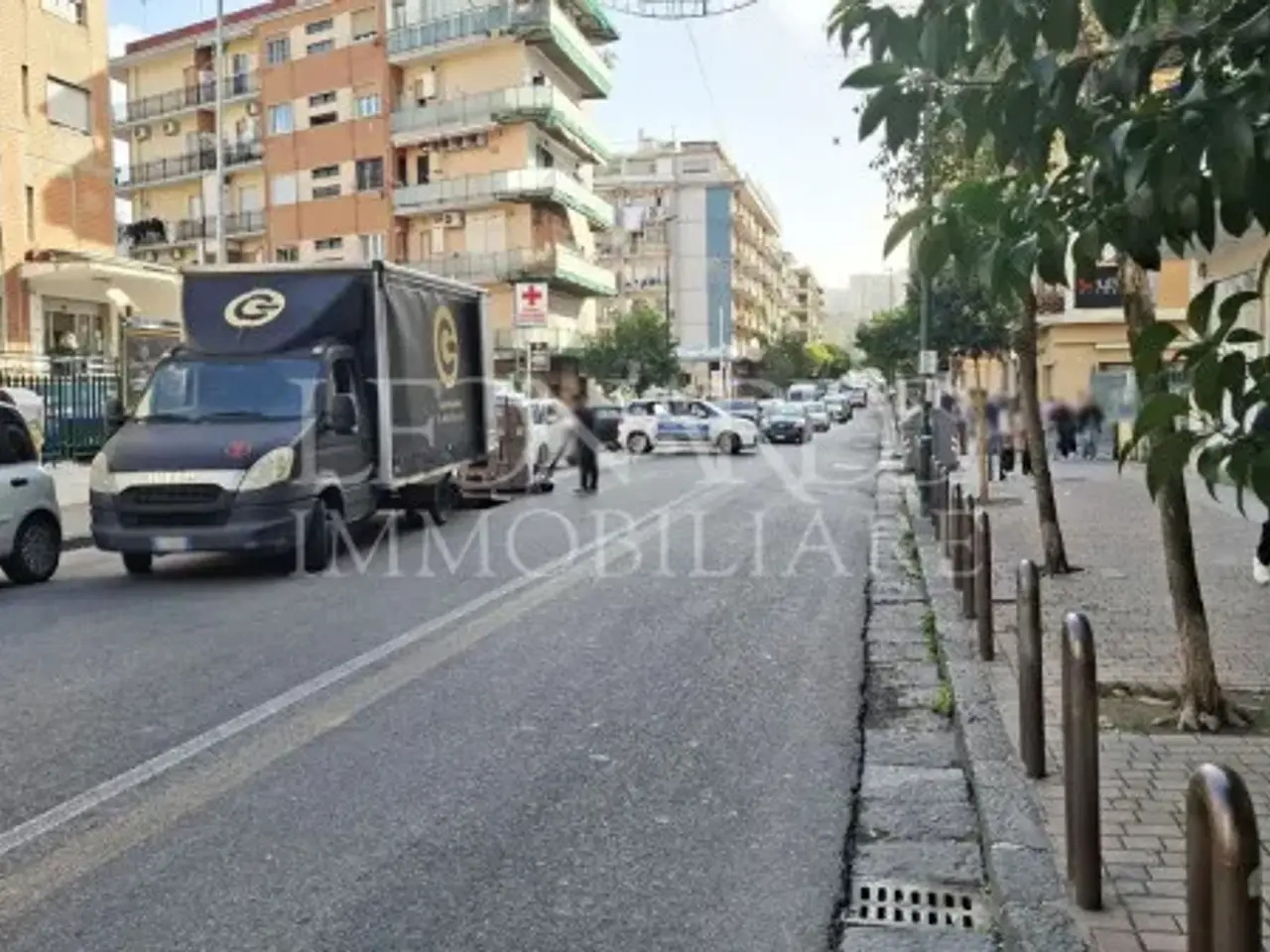 Negozio in Via dell'Epomeo 180, Napoli, {3} - Foto 2