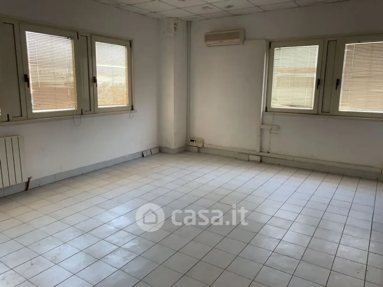 Capannone in , Livorno, {3} - Foto 2