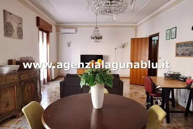 3-room flat in {3}, Corso Armando Diaz - Photo 1