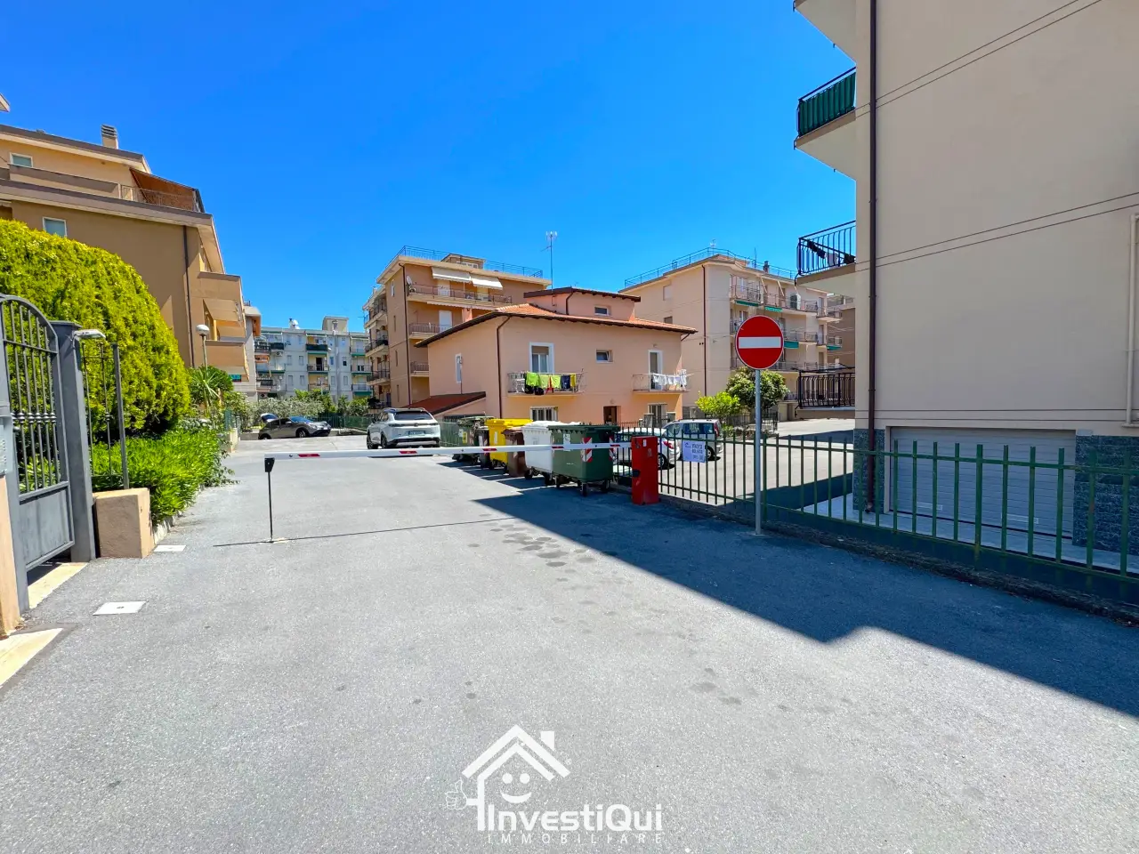 Parcheggio chiuso in Via Milano 303, Pietra Ligure, {3} - Foto 1