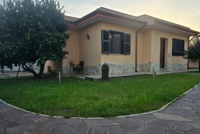 Villa in Via Pontinia, Nettuno - Foto 1