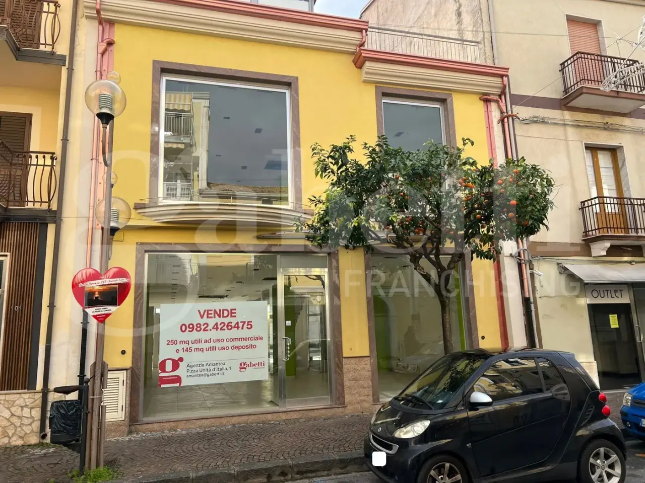 Negozio in Viale Regina Margherita  133-135, Amantea, {3} - Foto 1