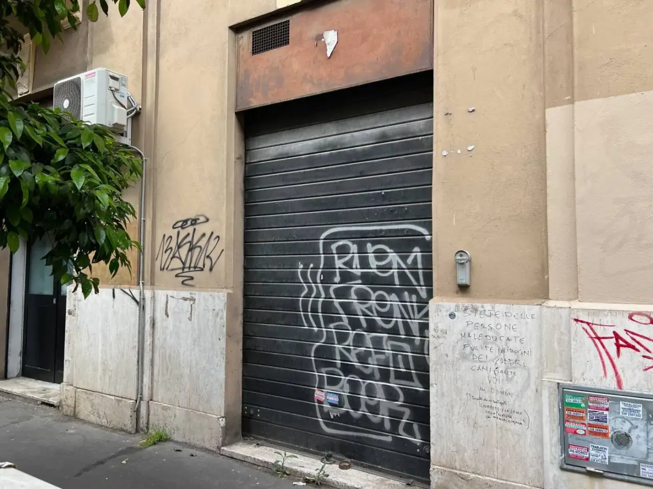 Negozio in Via Giacomo Bove 18, Roma, {3} - Foto 2