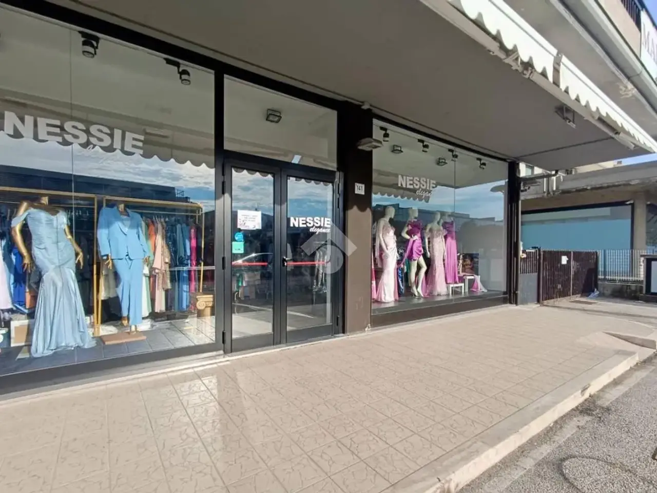 Negozio in Via Nazionale 141, Tortoreto, {3} - Foto 1
