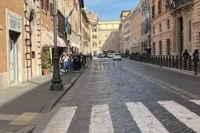 Geschäft in Corso del Rinascimento, Roma - Foto 1