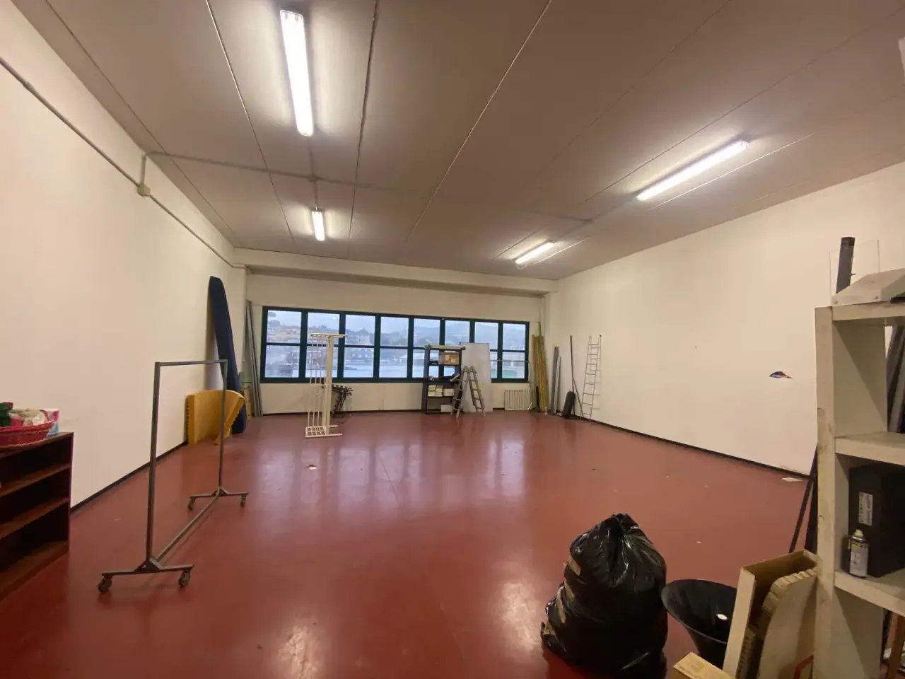 Laboratorio in , Ancona, {3} - Foto 1
