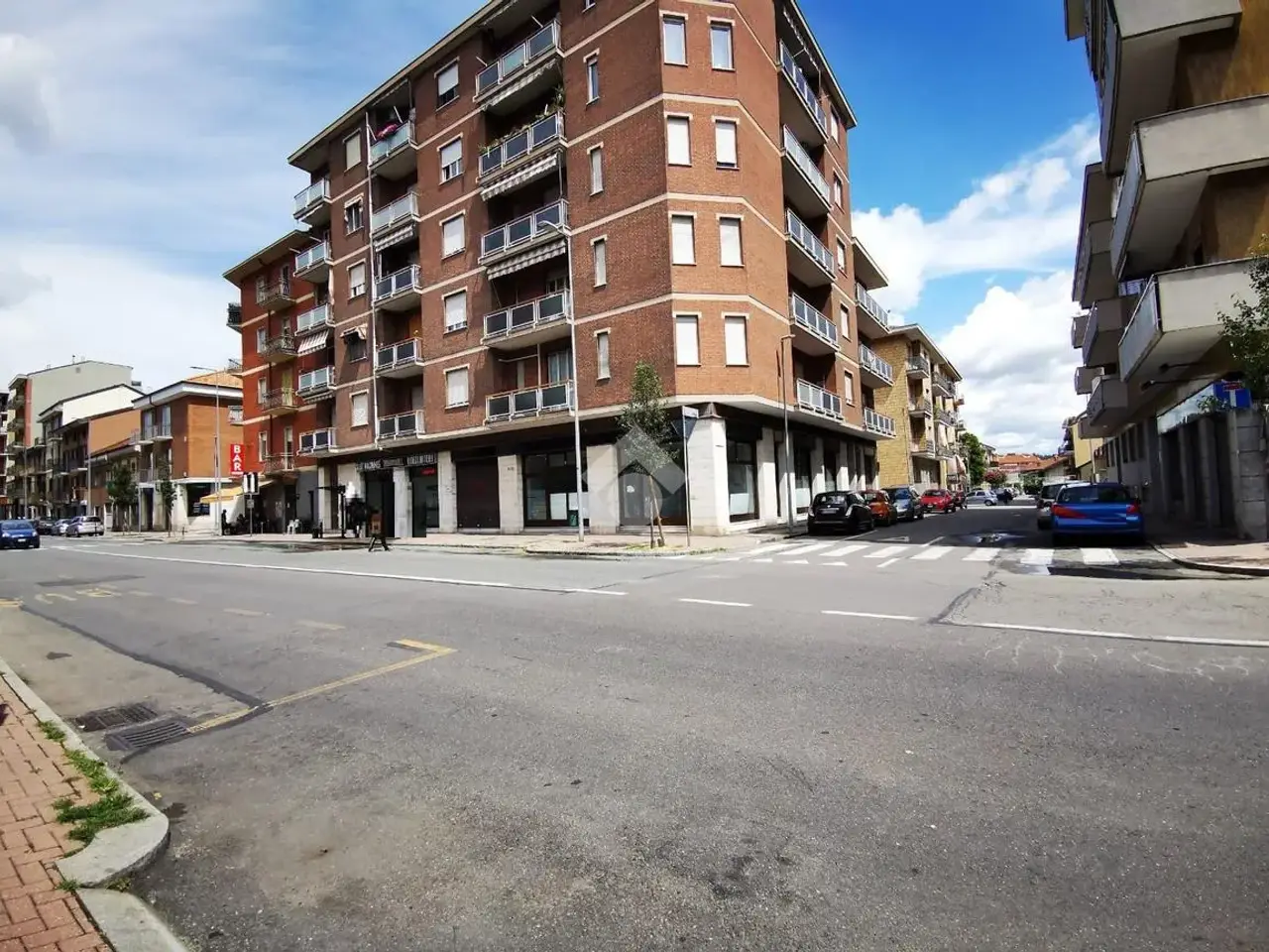 Negozio in Via Sestriere 54, Moncalieri, {3} - Foto 1