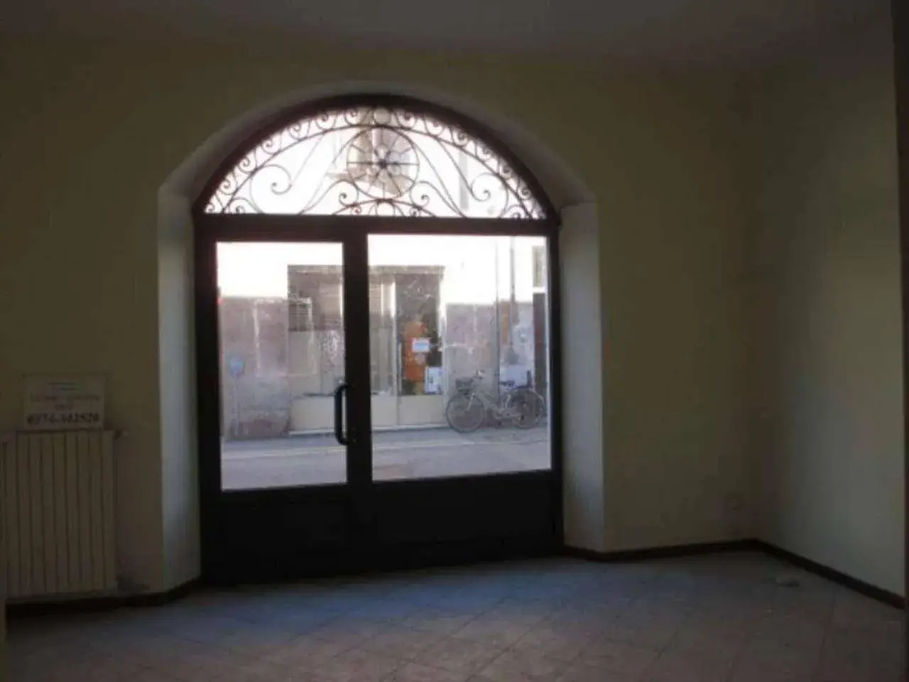 Locale commerciale in , Soresina, {3} - Foto 1