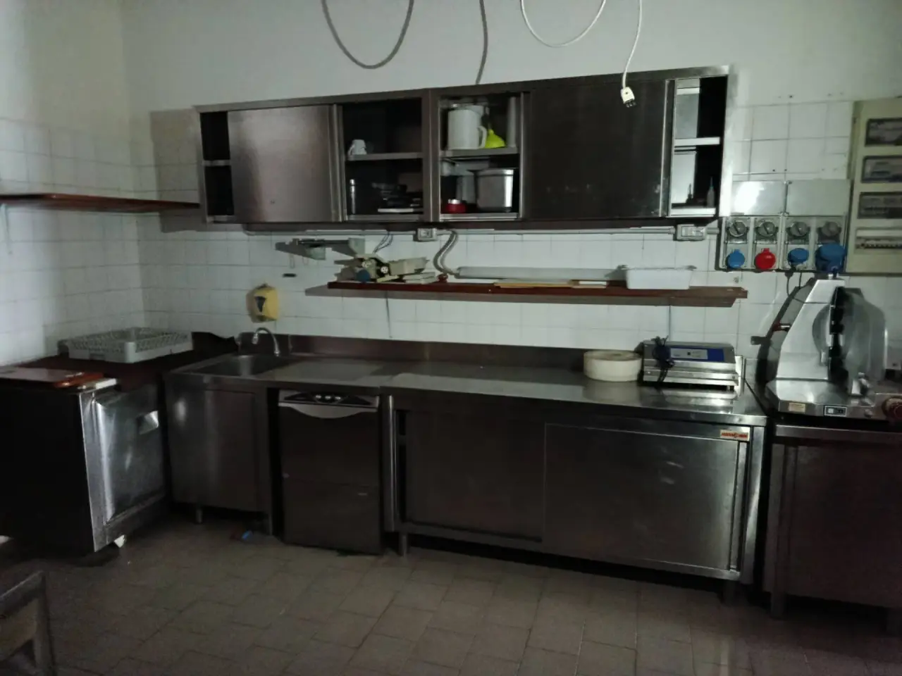 Esercizio commerciale in Via Fratelli Rosselli 50, Altopascio, {3} - Foto 1