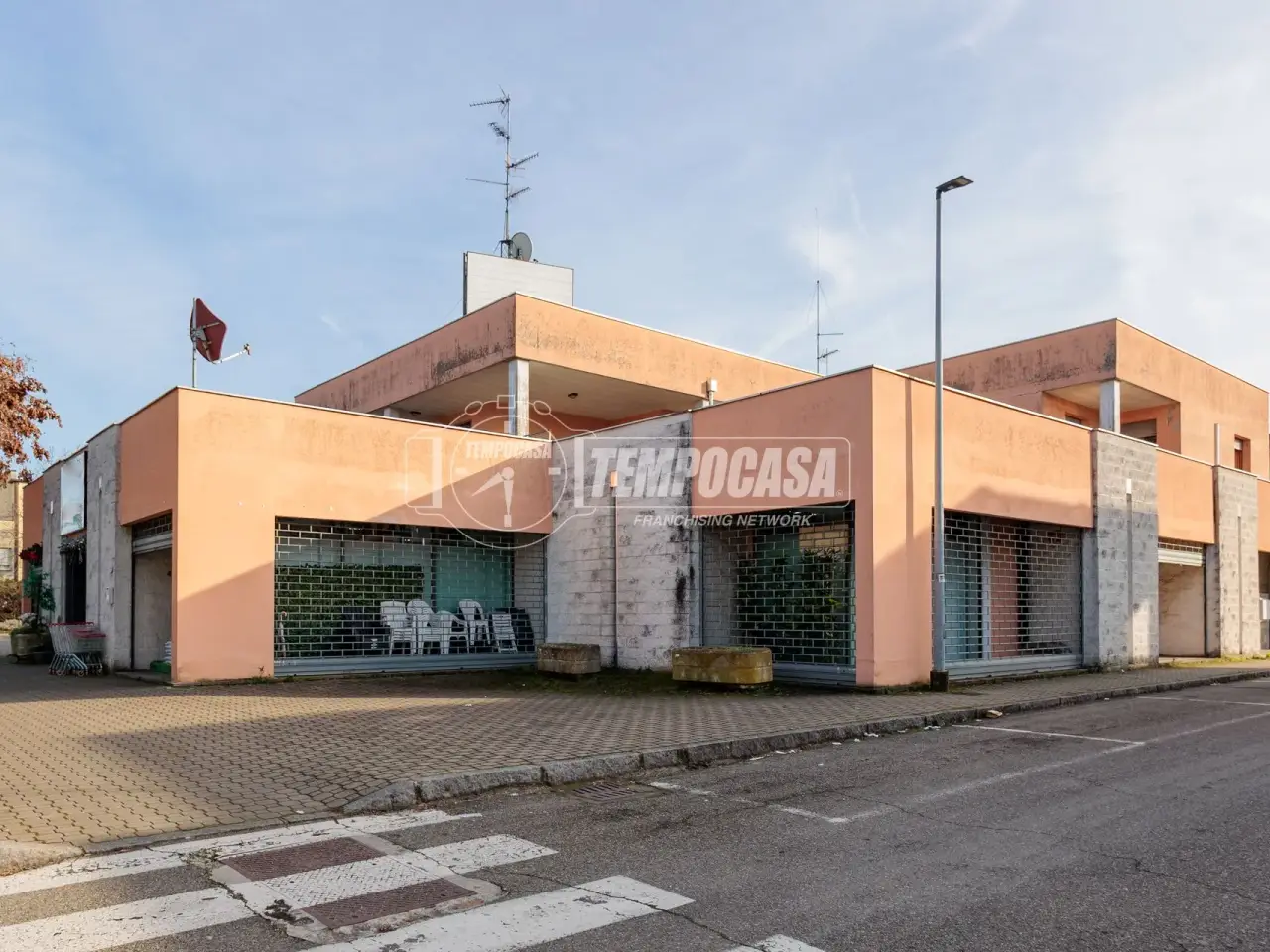 Negozio in Viale Giuseppe Saragat 39, Collecchio, {3} - Foto 2