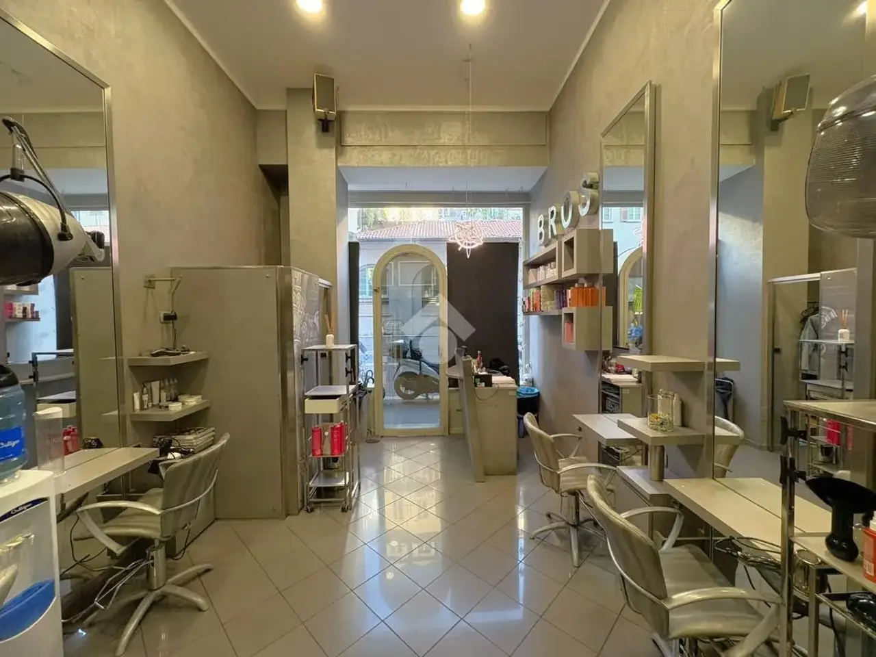 Negozio in Via Molino delle Armi, Milano, {3} - Foto 1