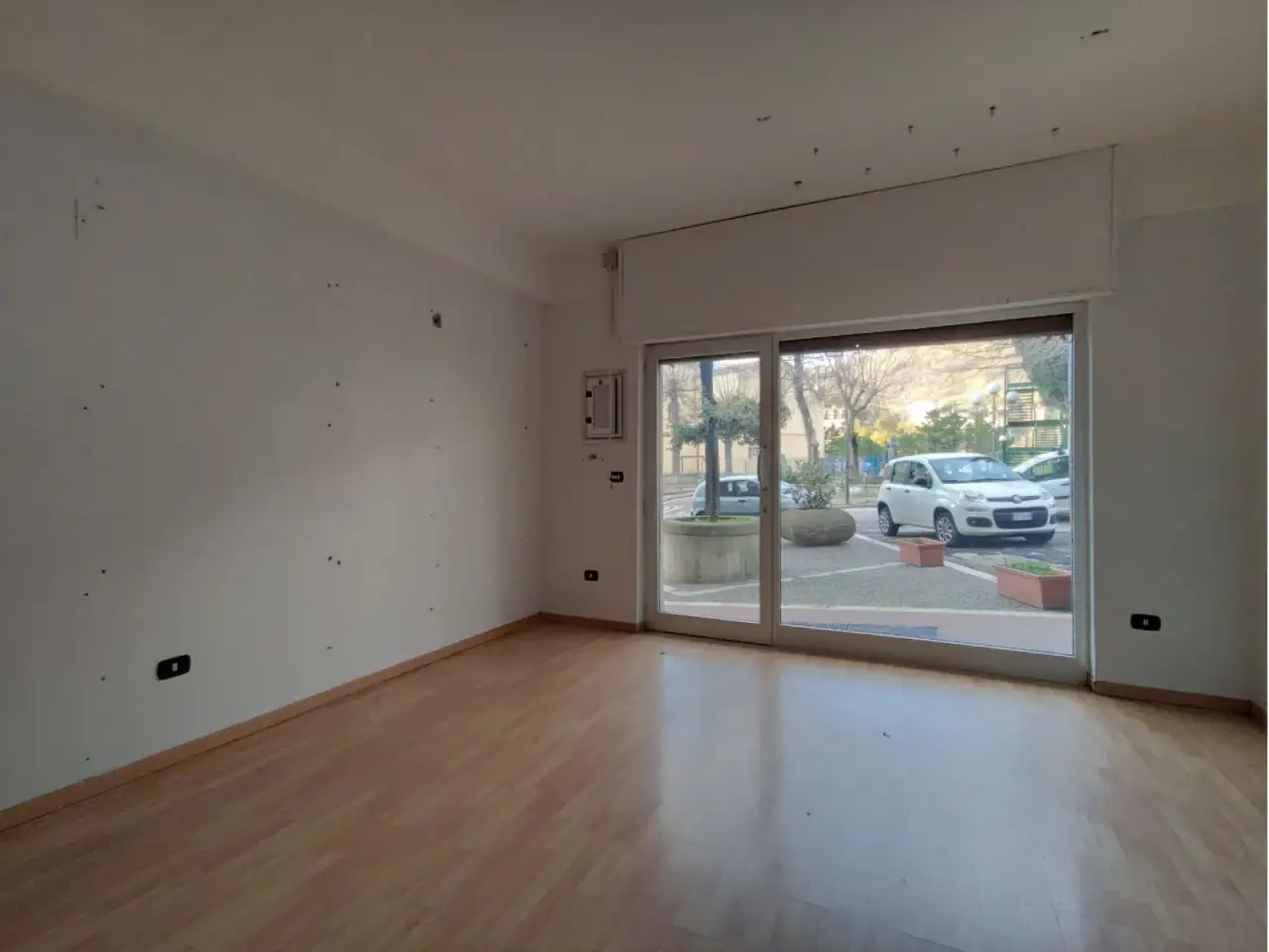 Negozio in , Solofra, {3} - Foto 1