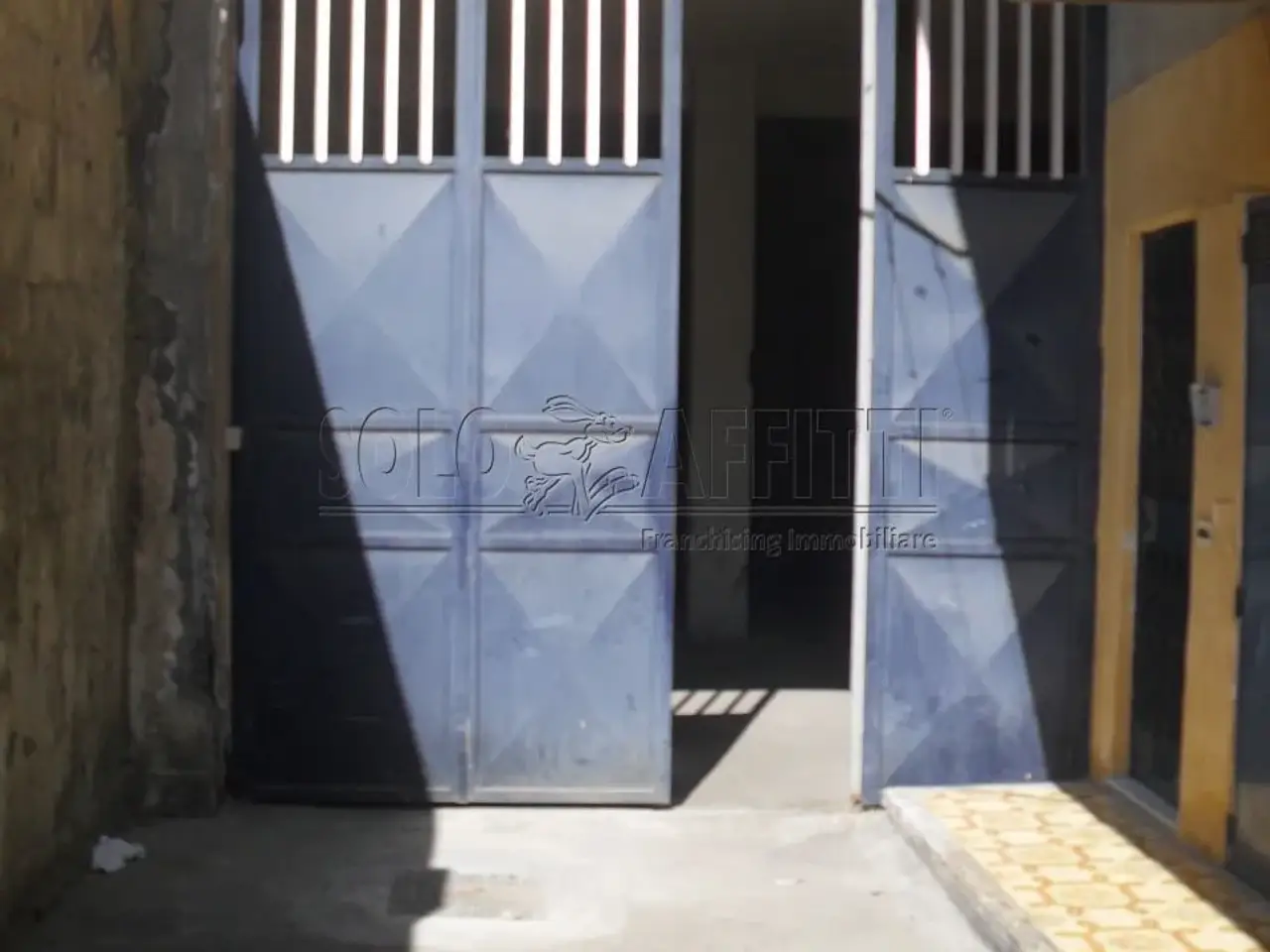 Magazzino in Via Salvador Allende 14, Misterbianco, {3} - Foto 2