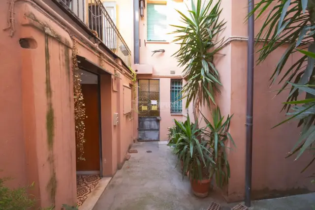 One-room flat in Via San Petronio Vecchio, Bologna - Photo 1