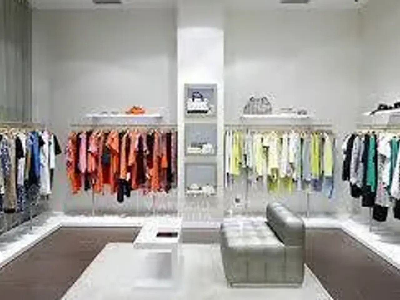 Negozio in Via Aurelia 100, Camaiore, {3} - Foto 1
