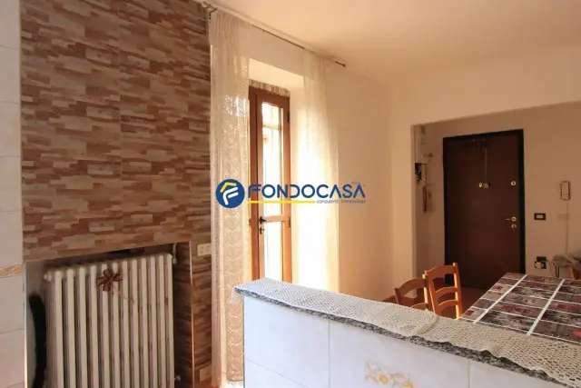 Dreizimmerwohnung in Via Santa Maria Molgora 2, Burago di Molgora - Foto 1