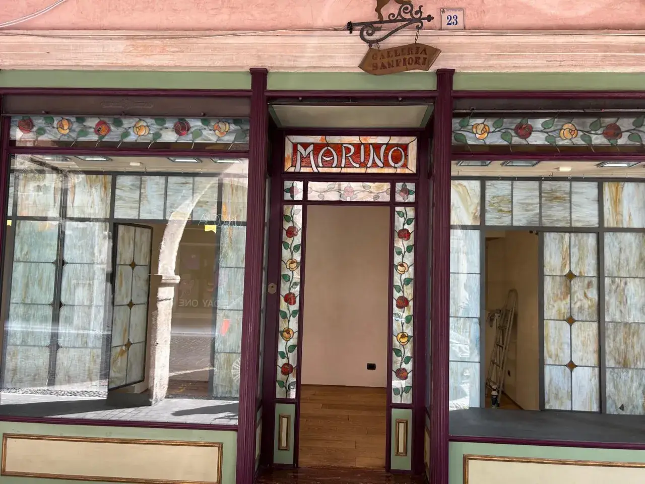 Negozio in Via Martiri della Libertà N.23, Vittorio Veneto, {3} - Foto 1