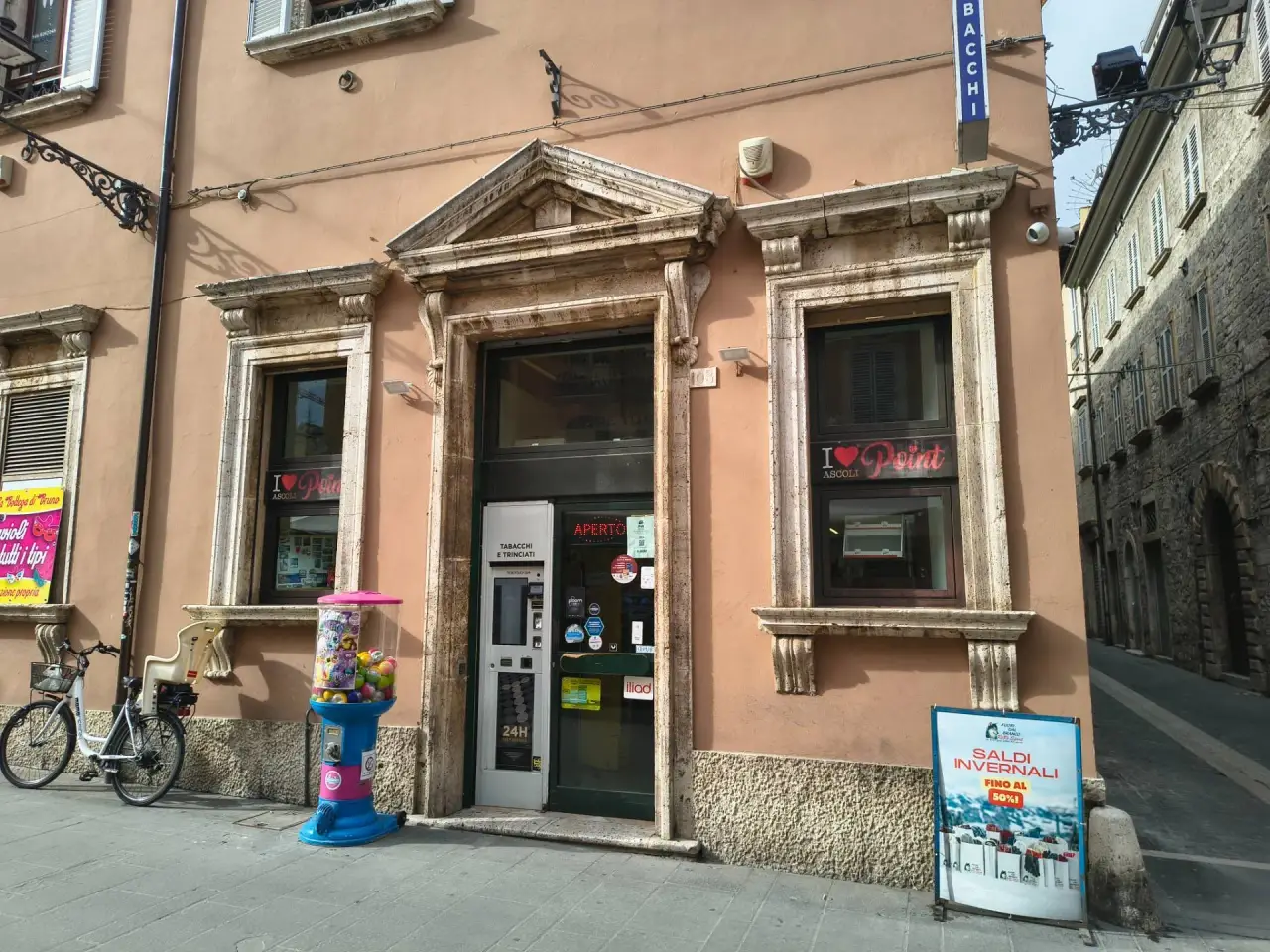 Esercizio commerciale in Via del Trivio 103, Ascoli Piceno, {3} - Foto 1