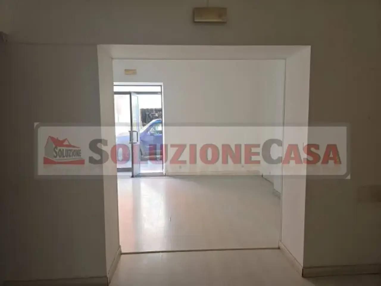 Negozio in Via Regina Margherita 12, Santa Teresa Di Riva, {3} - Foto 2