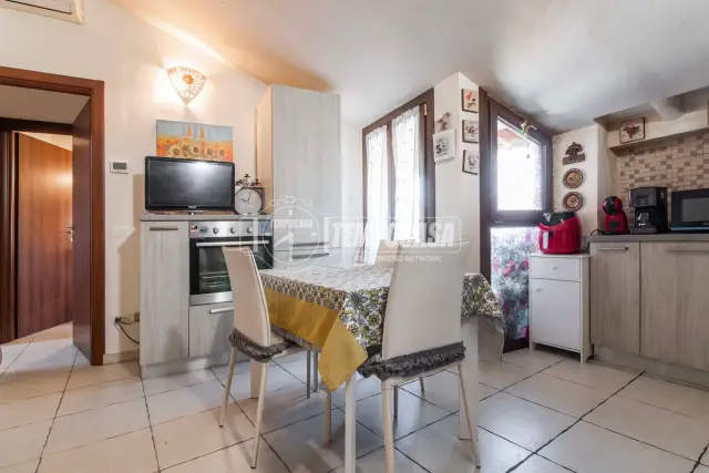 insertion image