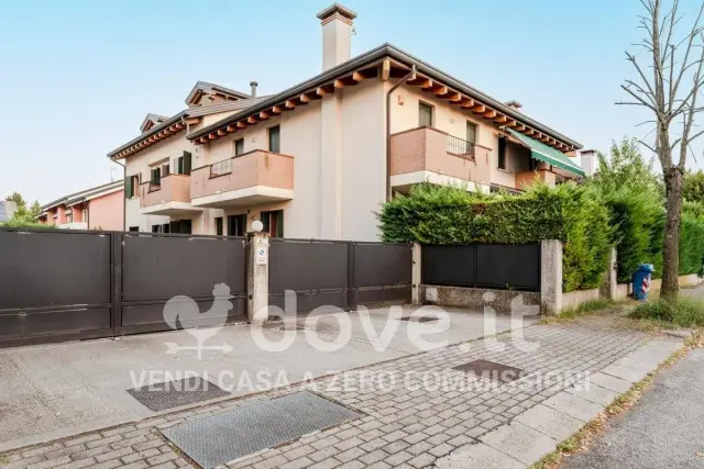 Villa in Via Alessandro Manzoni 10, Stra - Foto 1