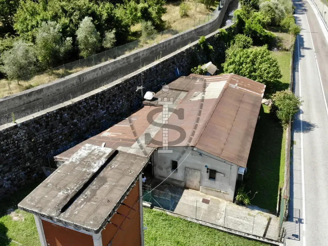 Capannone in Via Giusti, 115, Valbrenta, {3} - Foto 1