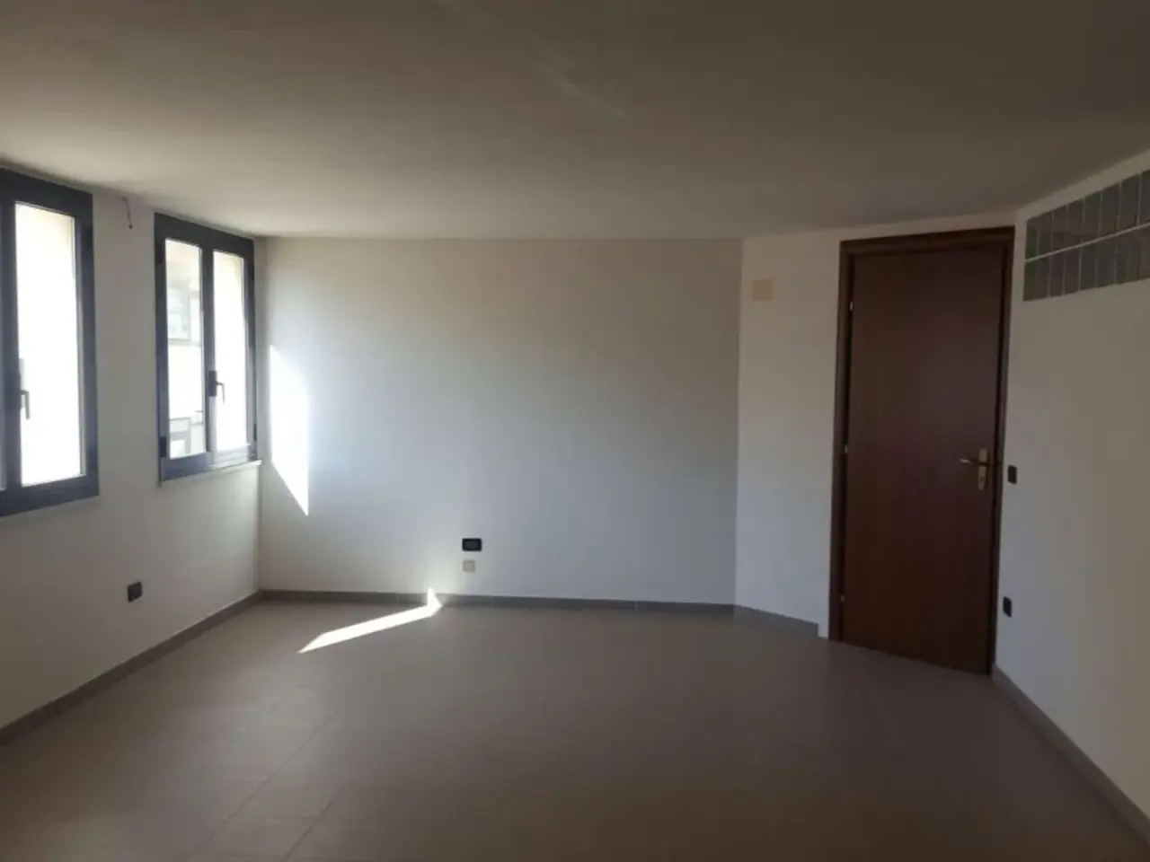 Ufficio in , Marsala, {3} - Foto 1